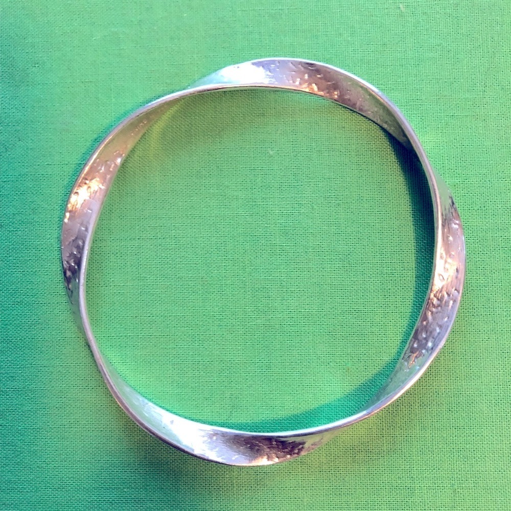 Ribbon Bangle